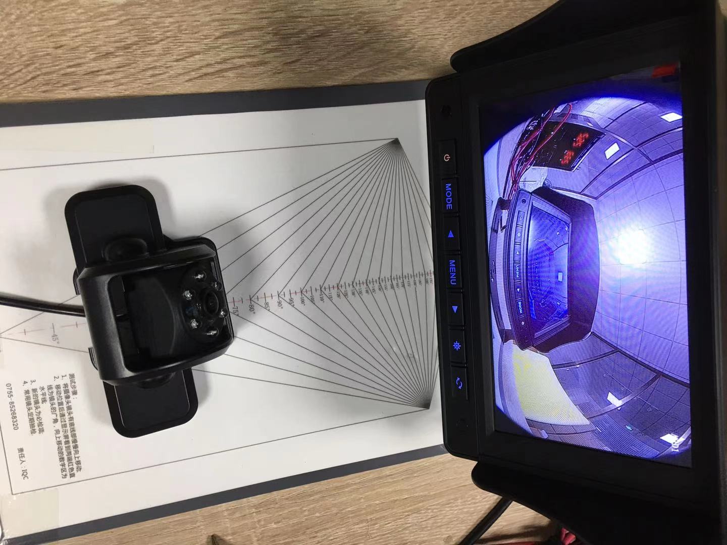 AHD 720P 180° kamera za avto s 4pin priključkom